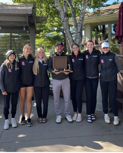 Girls Golf Team Wins Academic All State Award