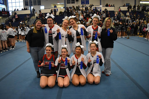 SL Competitive Cheer Shines at Competitions