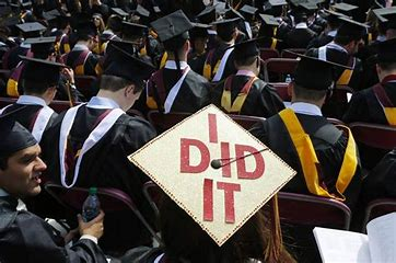 Advantages and Disadvantages of Graduating Early