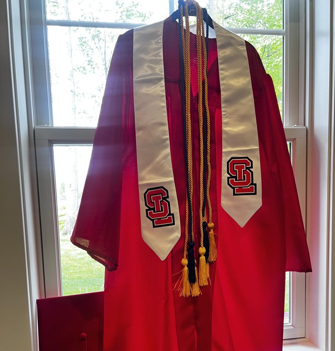 Seniors Graduate Wednesday