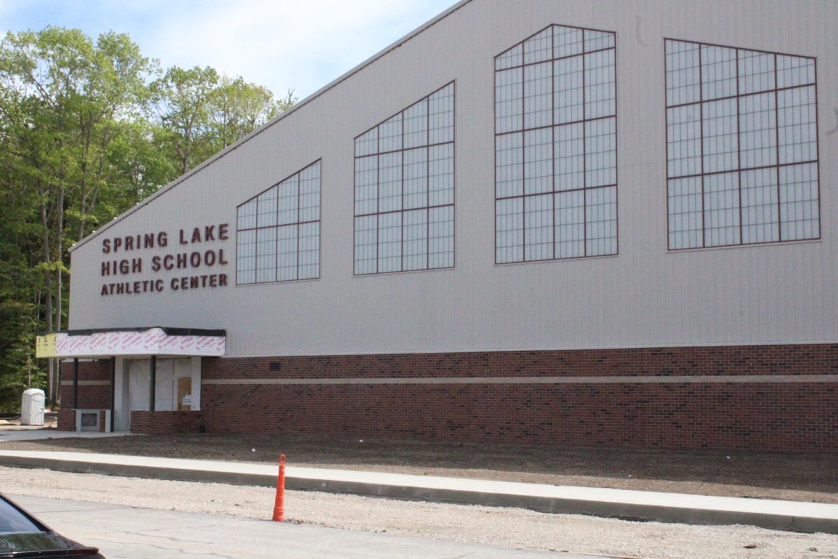 Fieldhouse, New HS Entrance to Open August 11