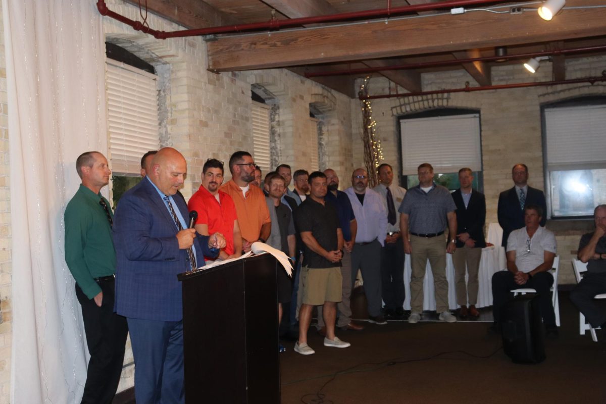 2000 Football Team Inducted into SL Hall of Fame